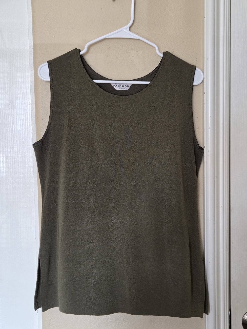 Vintage 90s/Y2K Misook Moss Sleeveless Knit Tank